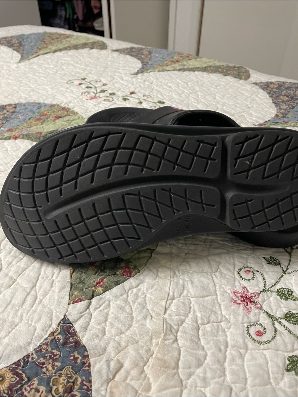 OOFOS Black Slide Sandals with Pink Logo - Women's - Picture 2 of 3